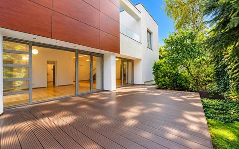 Vilă 7 Camere | 307 MP | Grădină & Terase | Garaj | Băneasa – Gârlei