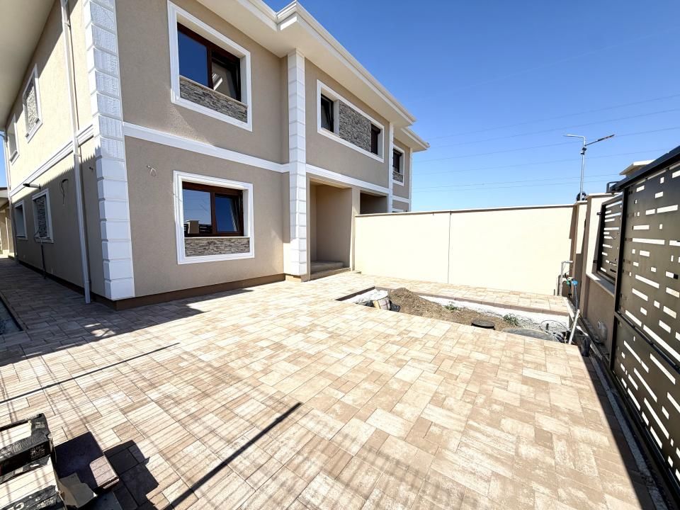 Duplex spatios, 5 camere, 162 mp utili, 538 mp teren - Dumbravita – fotografia 1 din 14