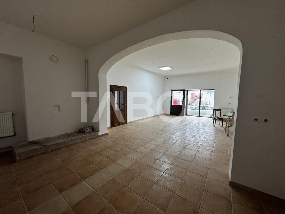Spatiu comercial 50 mp de inchiriat in centrul Cristianului cu vad bun – fotografia 7 din 8