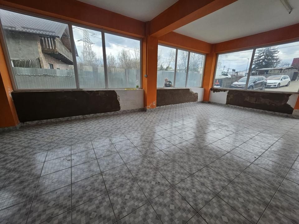 🏢 Spațiu Comercial Open Space 235 mp – Parter, Calea Ialomiței 2 (Vitrină 12 m) – fotografia 2 din 5