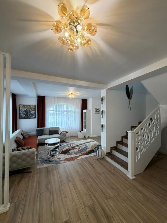 Casa individuala cu 5 camere mobilata utilata, 146 mp, teren 400 mp, Dezmir – fotografia 2 din 14