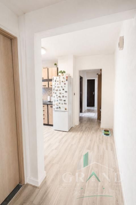 Apartament 3 camere decomandate, etaj intermediar, în Grigorescu – fotografia 4 din 7