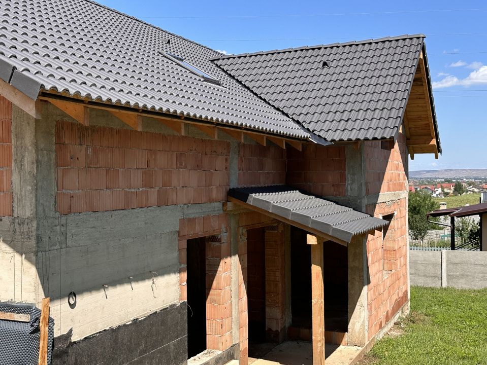 Casa noua la Rosu cu 4 camere teren aferent 386 mp cu toate utilitatile – fotografia 2 din 11
