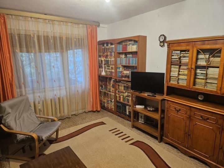 Garsoniera de vanzare | Basarabia - Diham | Bloc Reabilitat | – fotografia 1 din 6