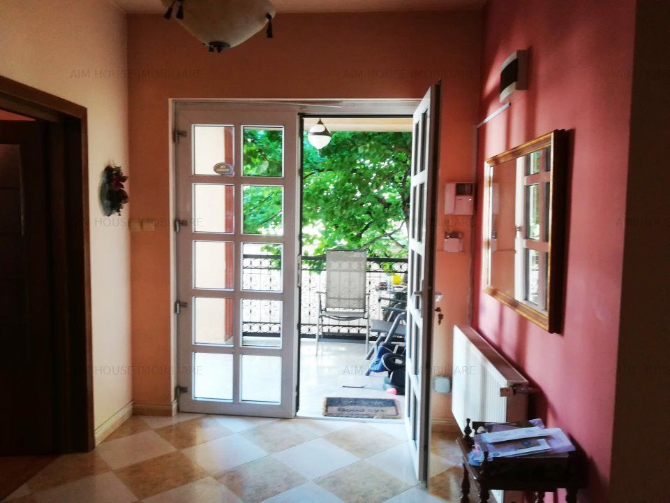 Bucurestii Noi-Bd. Gloriei-Damaroaia Casa cu teren pe colt de vanzare/inchiriere – fotografia 5 din 22