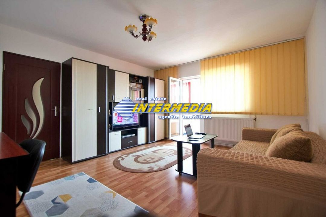 Apartament cu 2 camere de vanzare in Alba Iulia Cetate Piata mobilat si utilat – fotografia 3 din 15