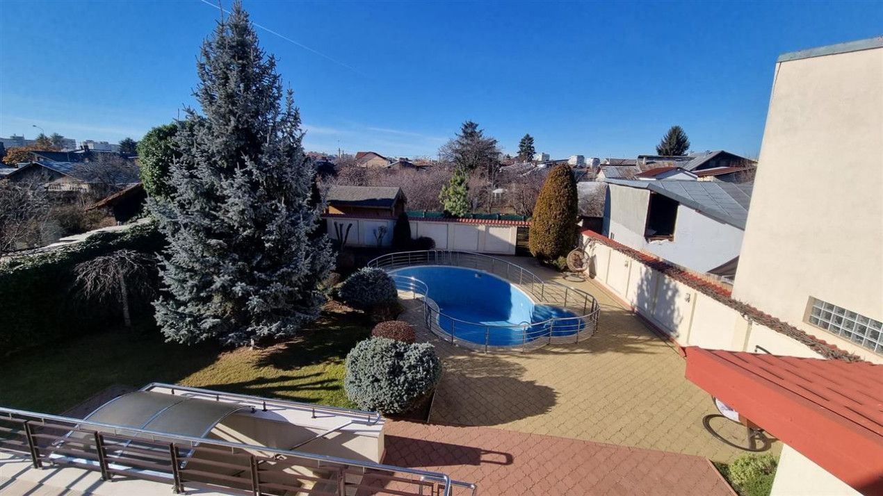 Inchiriere Vila Lux Ploiesti – fotografia 59 din 68
