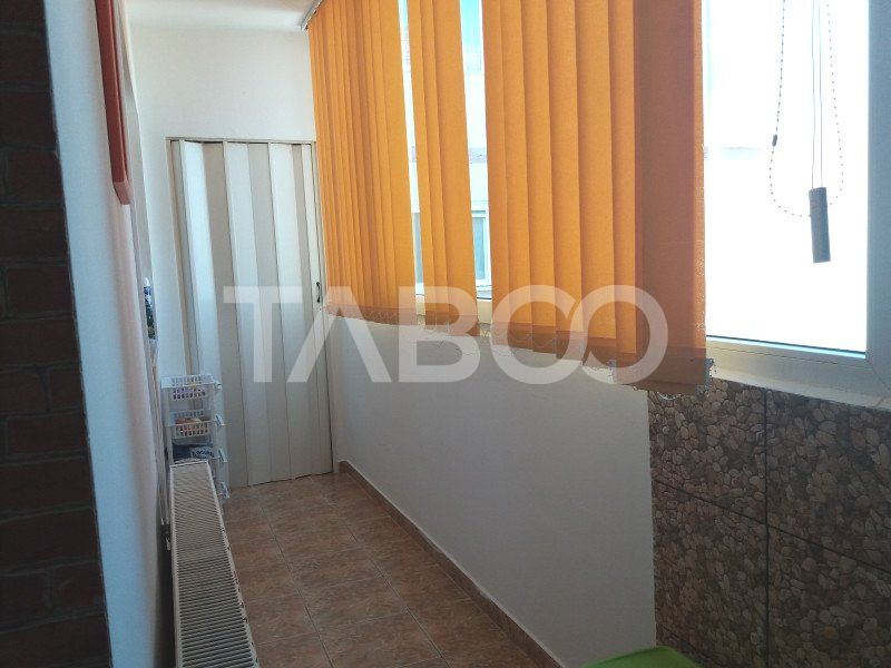 Apartament decomandat 3 camere  2 bai etaj 3 balcon zona buna Cisnadie – fotografia 11 din 13