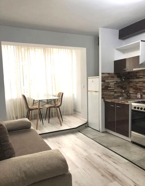 Apartament 3 camere Etaj 1 Cetate Cloșca – Renovat Utilat Mobilat – fotografia 1 din 8