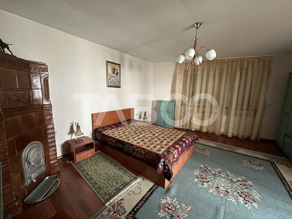 Casa familiala pentru locuit sau vacanta , spatioasa si confortabila . – fotografia 6 din 16