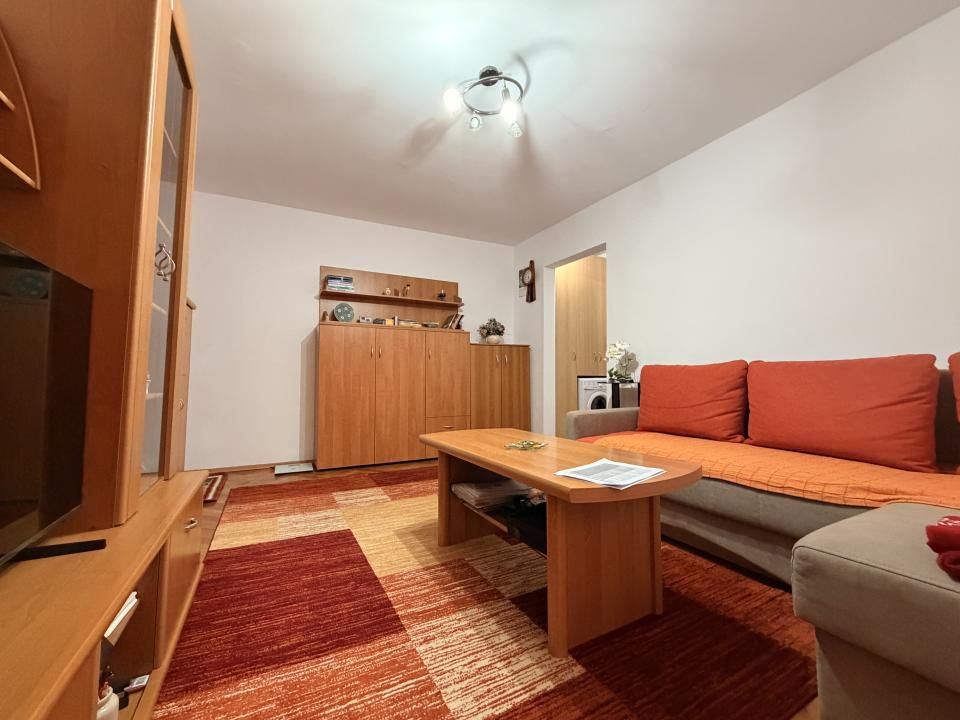 Apartament 2 camere, decomandat, 42 mp utili, etaj 1 - Girocului – fotografia 4 din 13