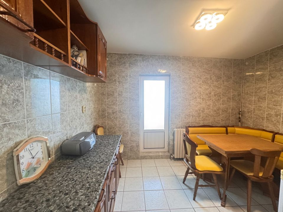 Apartament 3 camere de vânzare în zona Tomis III – fotografia 8 din 10
