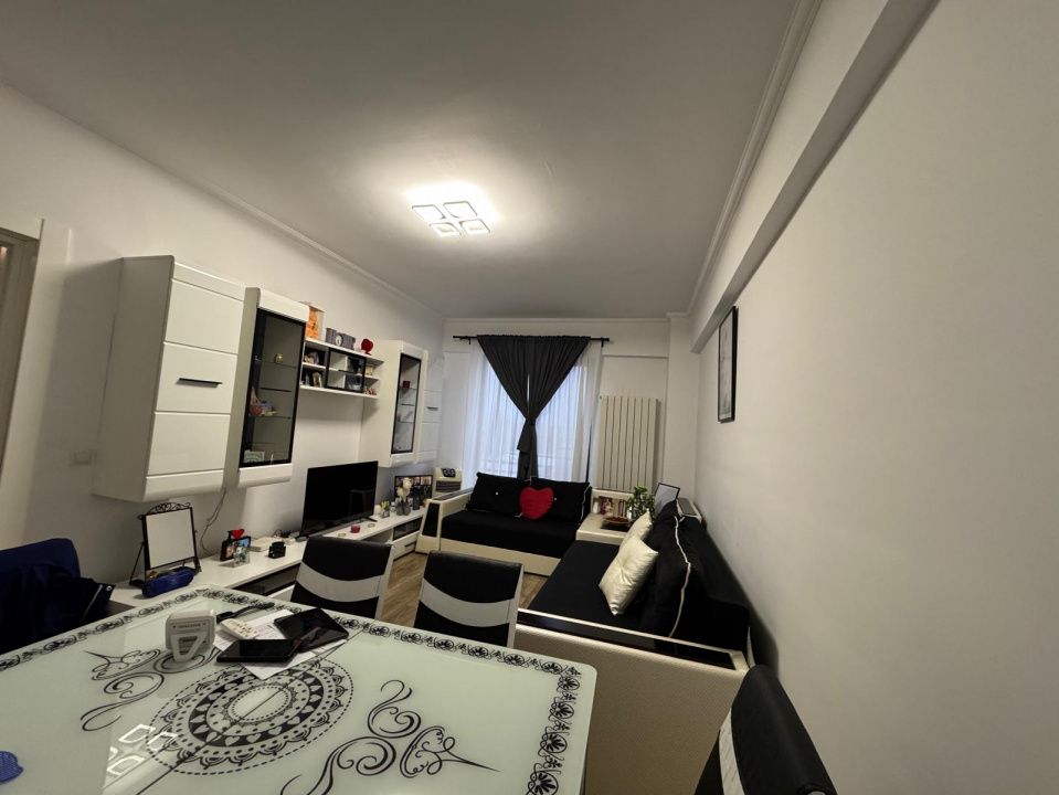Apartament 2 camere-decomandat-Sos. Chitilei-de vanzare – fotografia 3 din 14