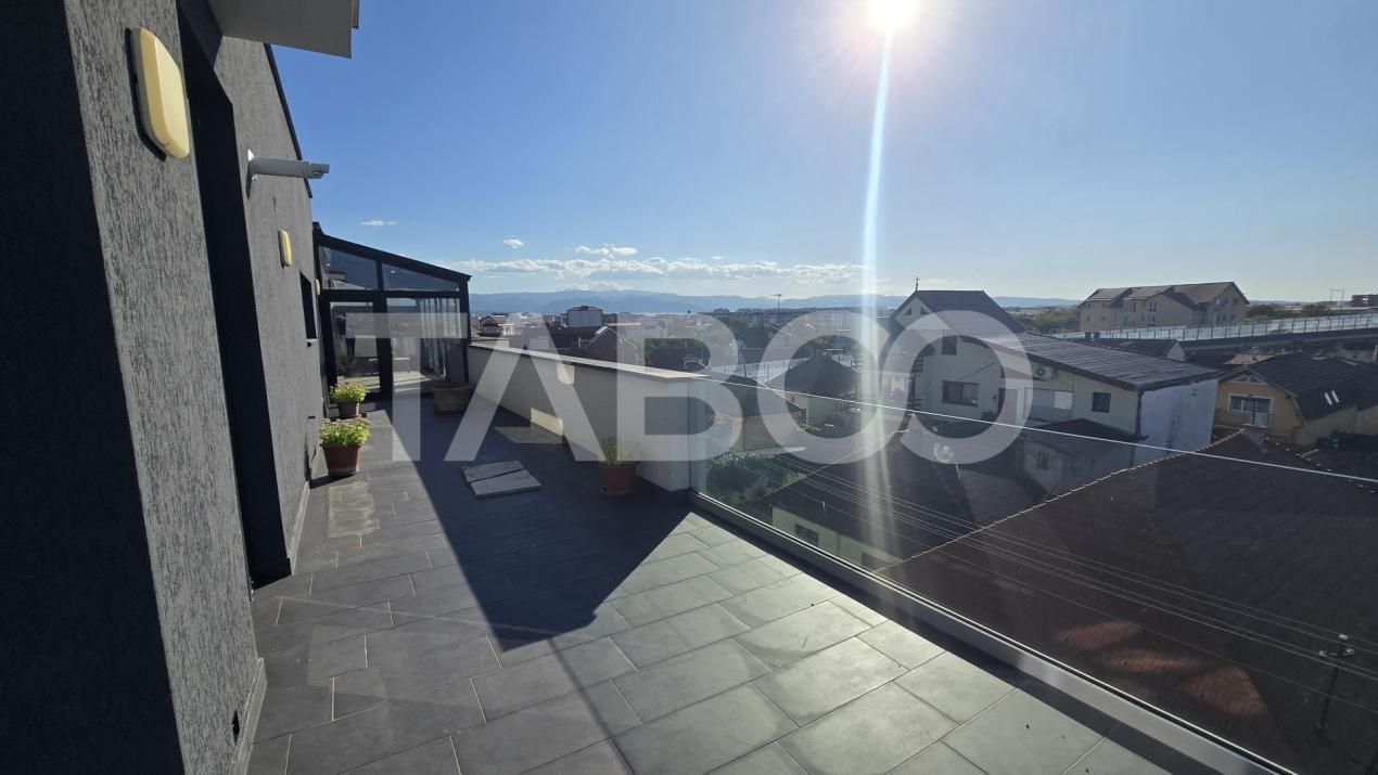 Penthouse de inchiriat 3 camere 2 bai si terasa de 107mp in Piata Cluj – fotografia 2 din 14