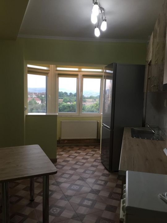 Apartament 4 camere I decomandat I Cetate cu vedere spre Catedrala I 2 bai I – fotografia 8 din 10
