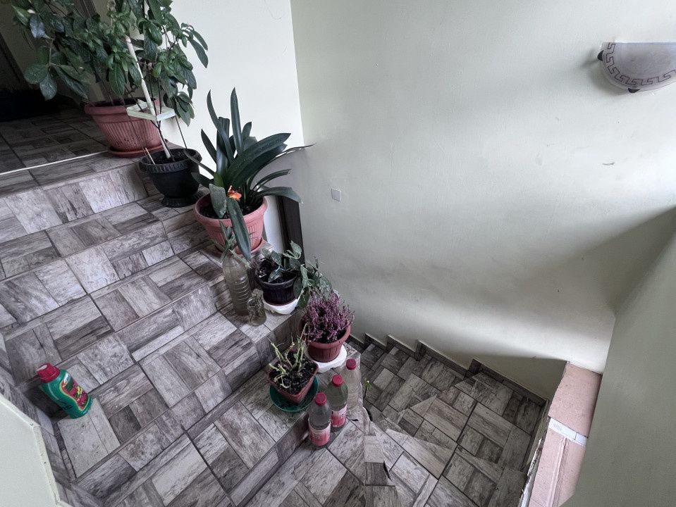 Casa individuala , 4 camere, 500 mp teren , finisata, Floresti – fotografia 9 din 12