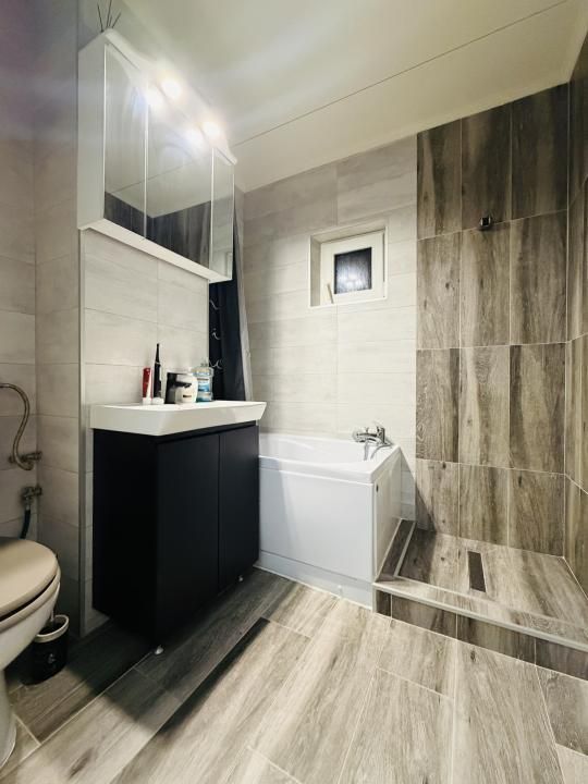 Apartament 3 camere , 56 mp utili , decomandat - Lipovei – fotografia 8 din 10