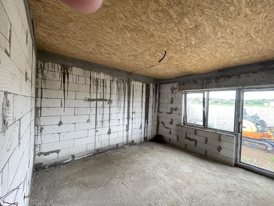 Casă semifinisată parter cu teren de 400mp în apropiere de Centura Craiova Nord – fotografia 6 din 9