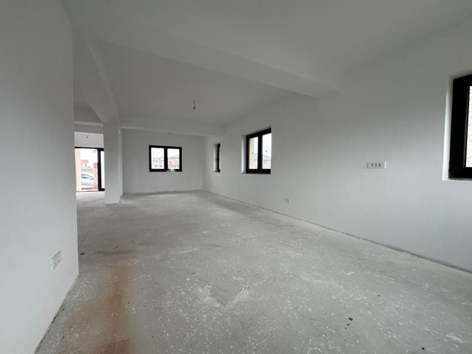 Casa individuala | Parter + Etaj | Toate utilitatile | Sacalaz | Teren generos | – fotografia 3 din 17
