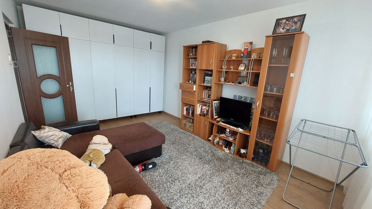Apartament 3 camere, decomandat, 71 mp, Brazda, zona Simplon – fotografia 1 din 8