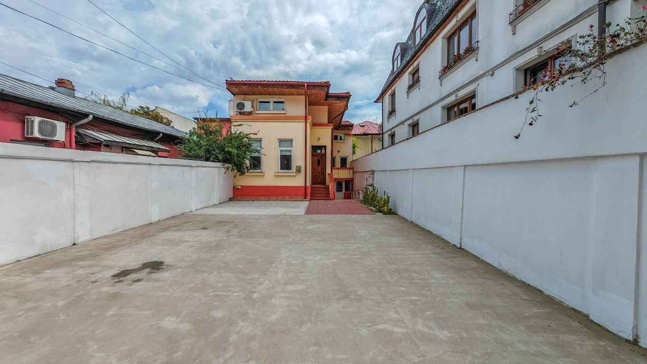 Vilă cu 6 Locuri de Parcare – Zona Centrală Tineretului / Șincai – fotografia 1 din 23