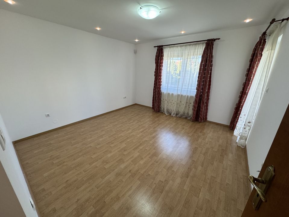 🏡 Casa D+P+E, 1000mp teren de vânzare | Zona Calea Moldovei – fotografia 18 din 26