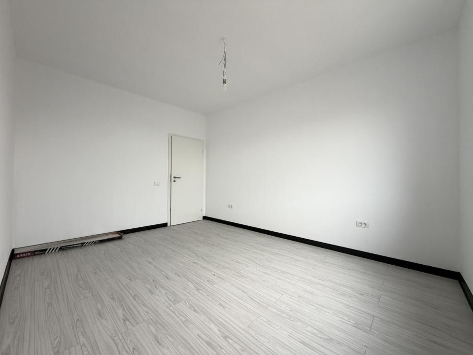 Duplex 3 camere, parter, 90mp utili, 310mp teren, terasa 14mp-Sag – fotografia 8 din 13