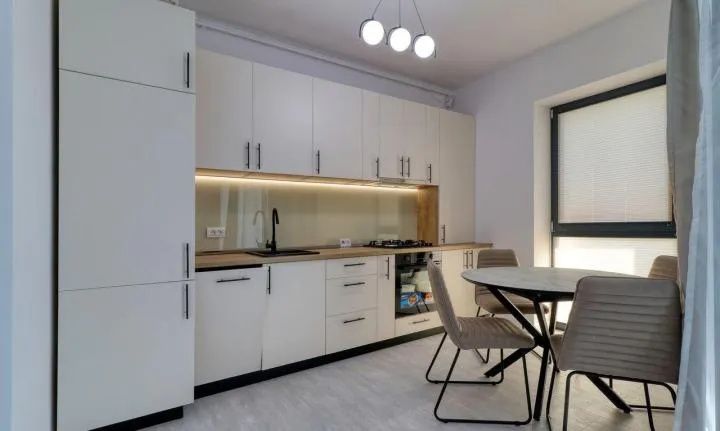 3 Camere de inchiriat | Decebal | Parcare | Centrala Proprie – fotografia 13 din 17