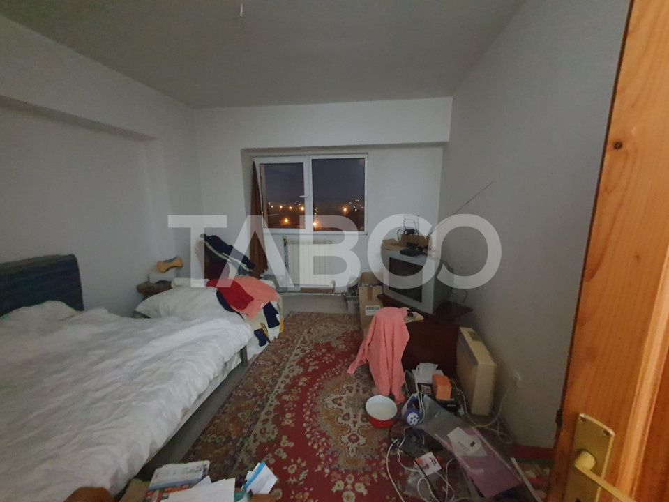 Apartament de vanzare 5 camere 121 mp utili zona Campului Fagaras – fotografia 3 din 5