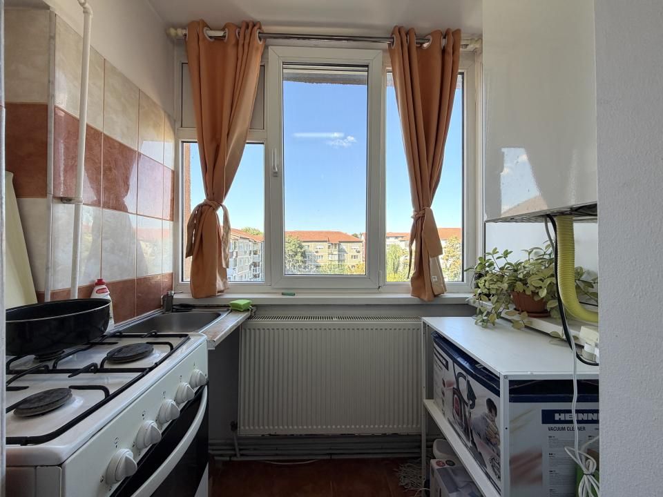 Apartament cu 2 camere,decomandat,47 mp utili,acoperis tigla- Aradului – fotografia 7 din 13