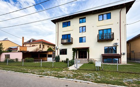 Vila Pensiune cu 22 camere in Eforie Nord 720 mp construiți | Teren 627 mp