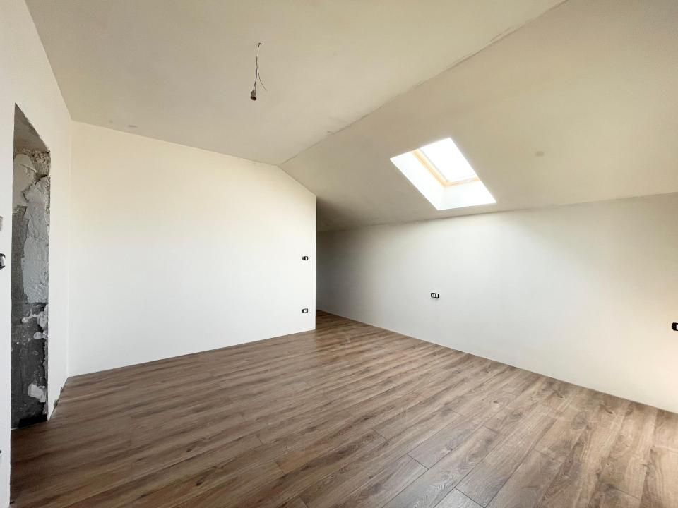 Duplex 4 camere pozitie excelenta - Mosnita Veche – fotografia 5 din 13
