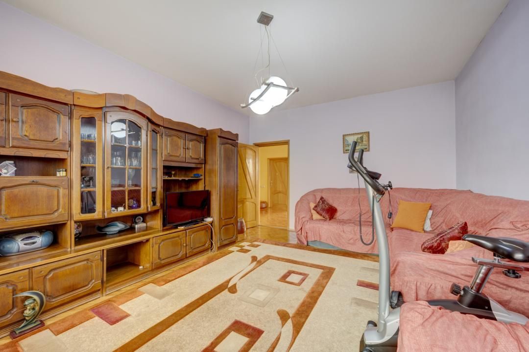 Fundeni, imobil S+P+1, 350mp utili, piscină, foișor, 2 garaje, 1.576mp teren! – fotografia 34 din 48