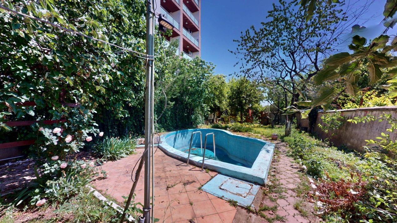 Vila cu 7 camere de inchiriat+ gradina + piscina  Prelungirea  Ghencea – fotografia 28 din 33