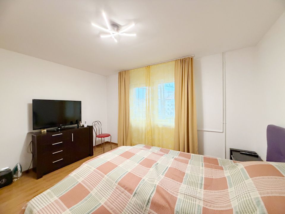 Apartament 4 camere, decomandat, etaj 3, zona Steaua – fotografia 7 din 17