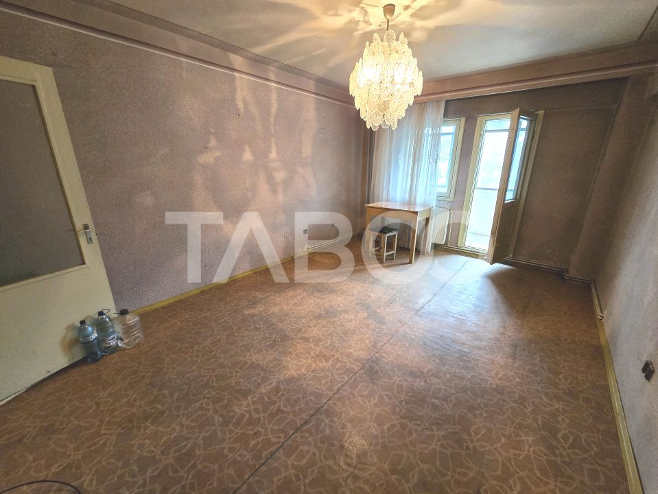 Apartament decomandat 4 camere 4 balcoane 2 bai etaj 1 Central Sibiu – fotografia 6 din 22