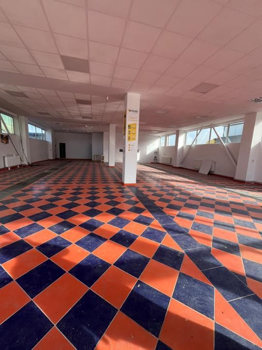 De inchiriat spatiu comercial openspace 300 mp in Gaesti – fotografia 4 din 13