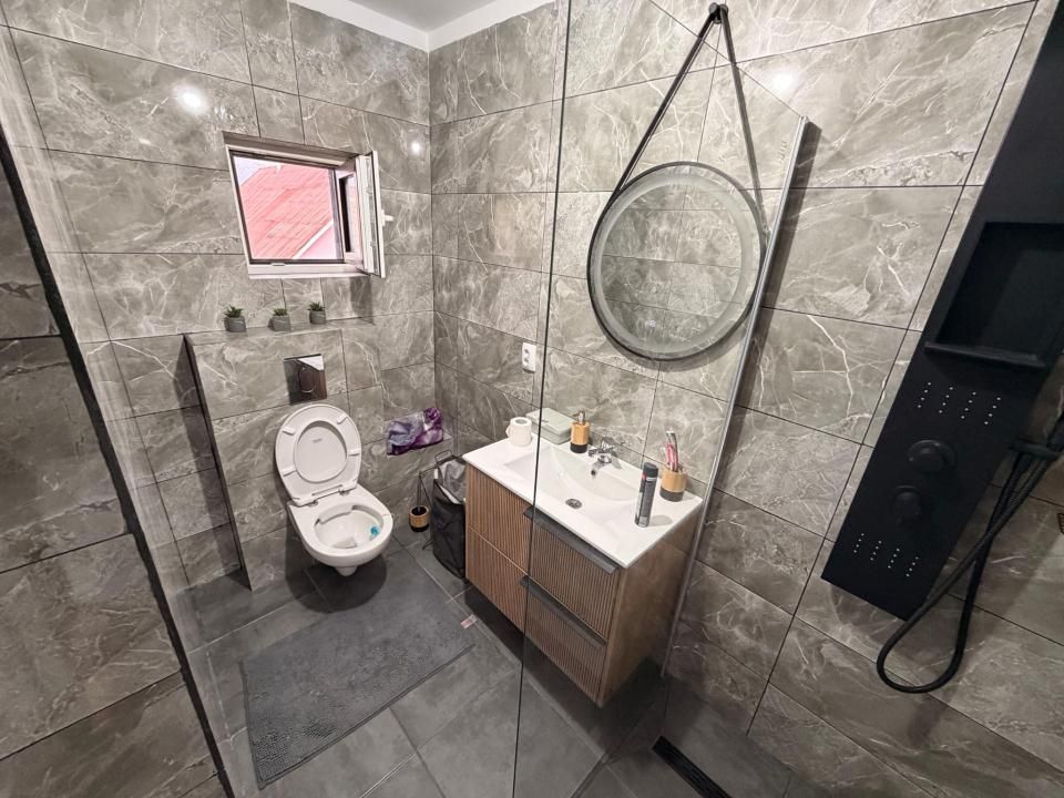 2 Case individuale, 1.100 mp teren, garaj cu elevator, zona Avram Iancu! – fotografia 7 din 11