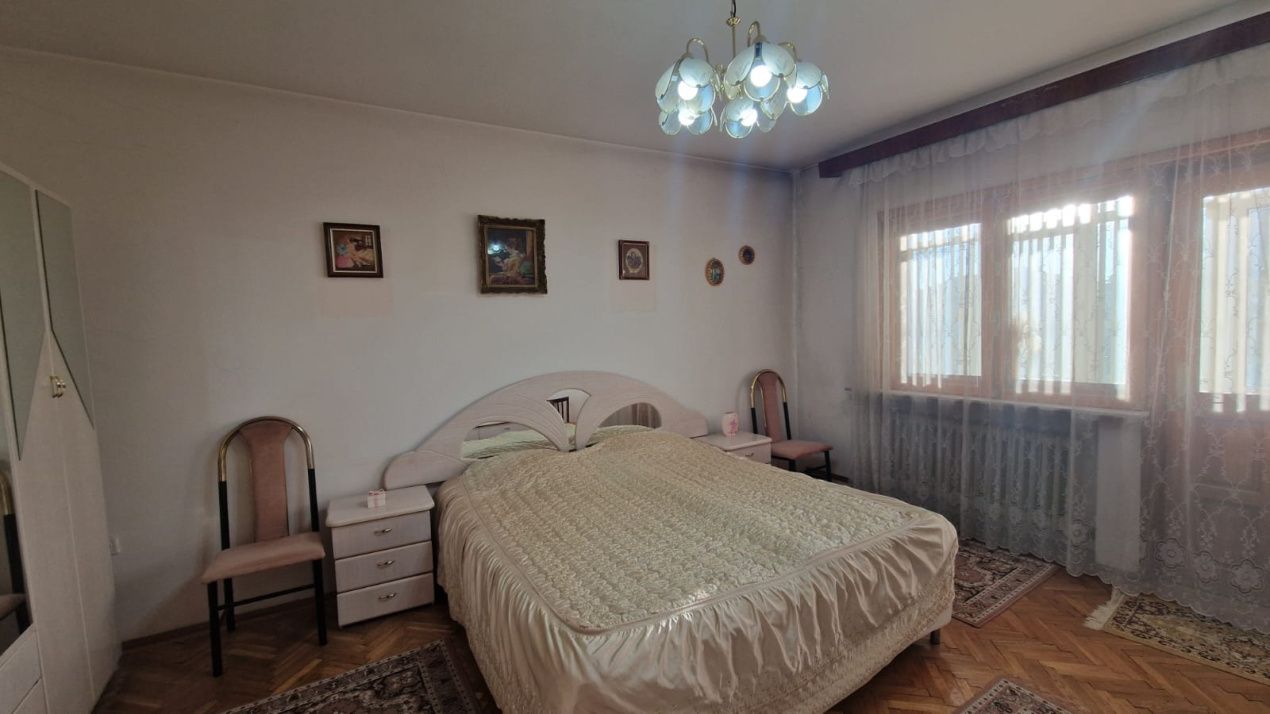Casa cu 5 camere, 200mp, Centru – fotografia 4 din 25
