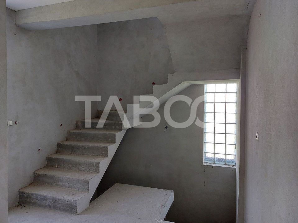 Casa de vanzare cu teren 2000 mp 5 camere  Sura Mare Hamba Sibiu – fotografia 24 din 37