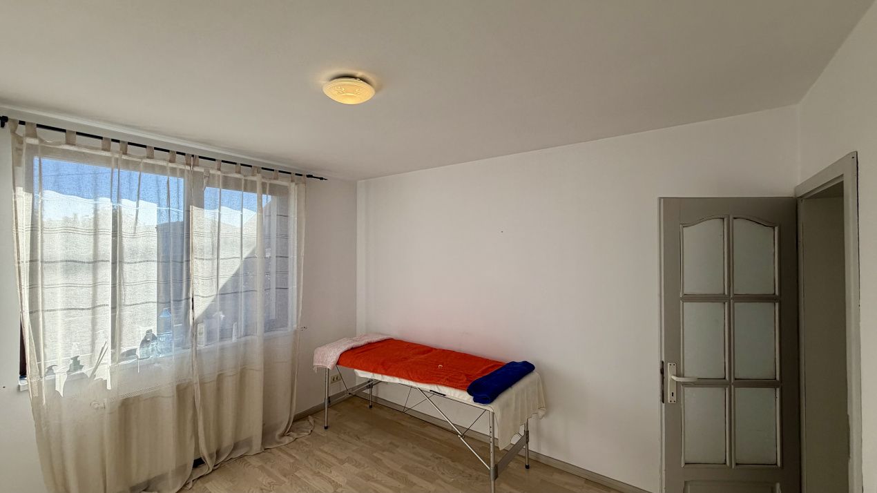 Vilă de închiriat Tunari, 6 camere, curte 535 mp – semimobilata – fotografia 13 din 18