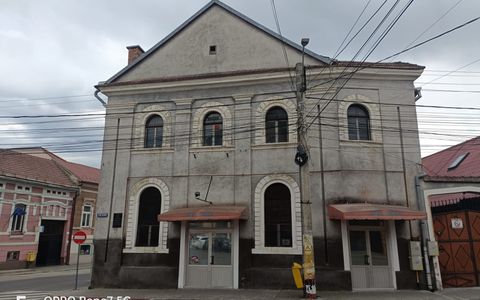 Spaţiu comercial în zona centrală de vânzare