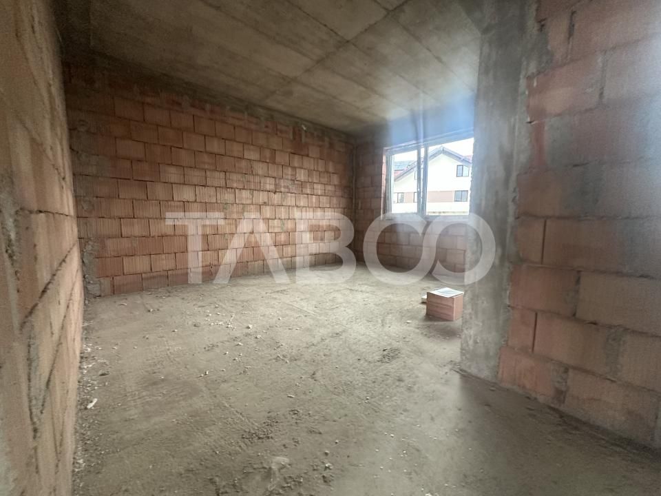 Casa individuala de vanzare la stadiul semifinisat in cartier Europa – fotografia 7 din 11