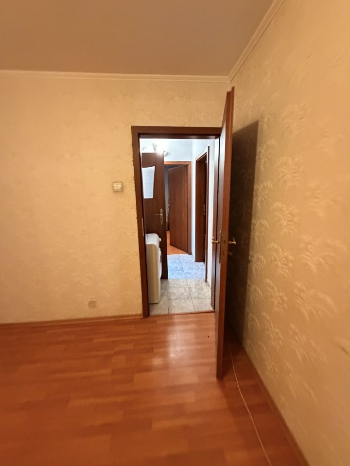 Apartament 3 camere - Zona buna – fotografia 13 din 20