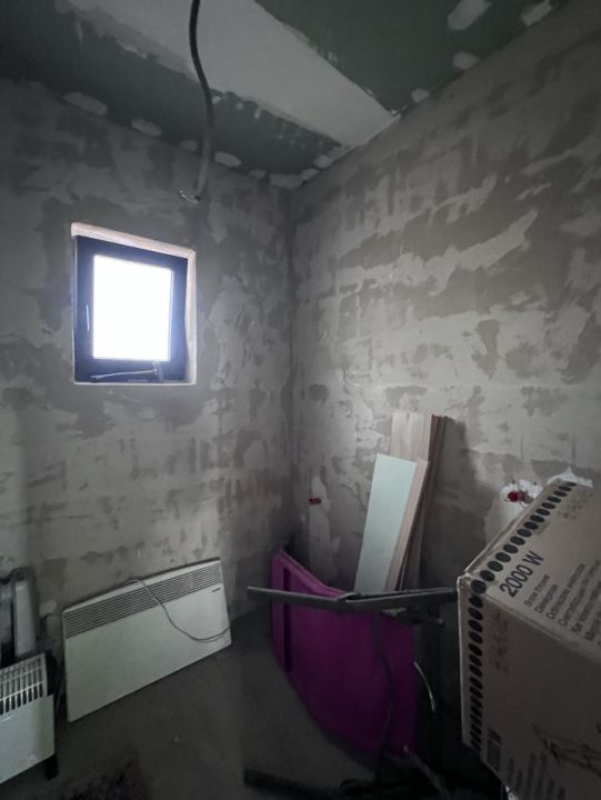 Casa individuala , 4 camere, 500 mp teren , finisata, Floresti – fotografia 6 din 12