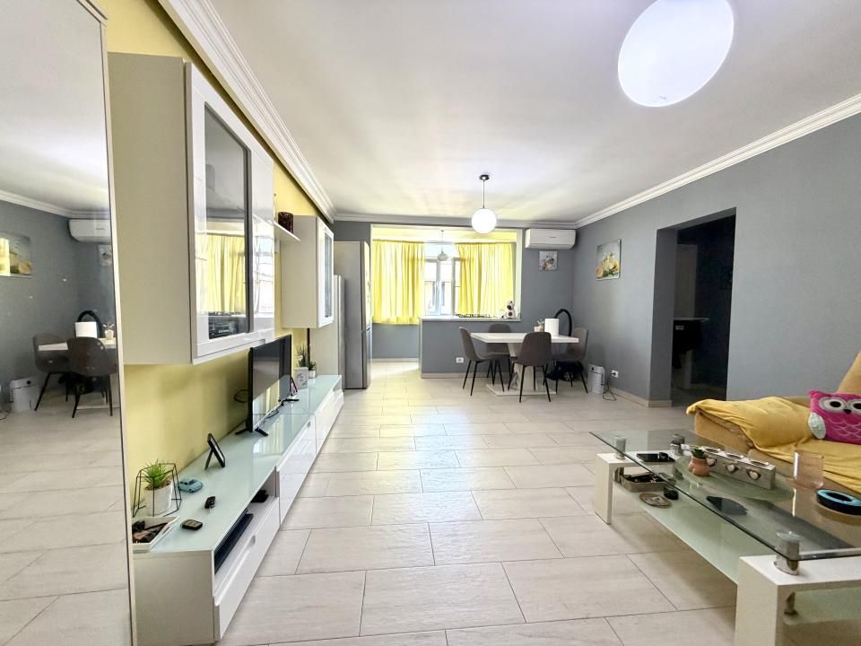 Apartament modern 3 camere, 60 mp utili, mobilat - Dumbravita – fotografia 3 din 9