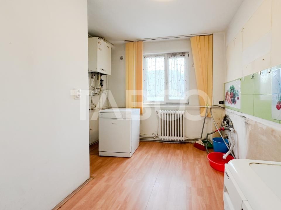 Apartament cu 4 camere de vanzare cu boxa in Manastur – fotografia 7 din 9