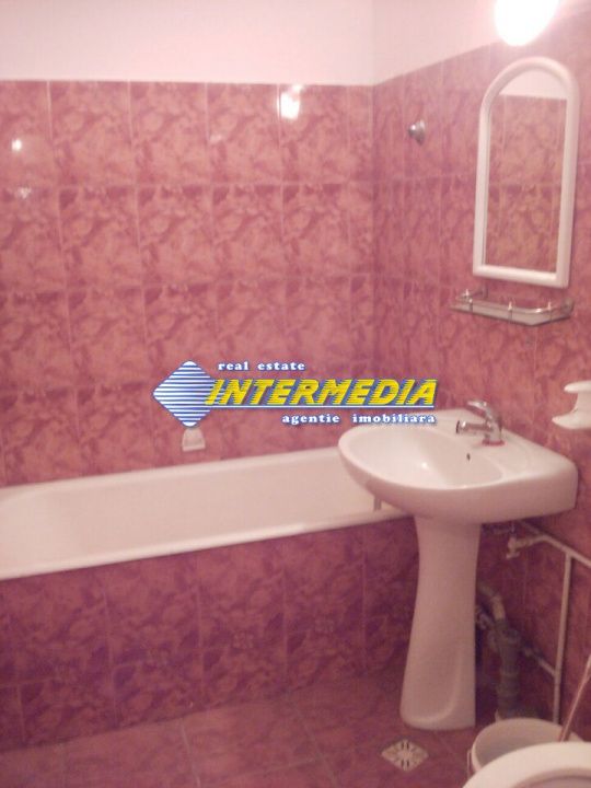 Apartament cu 2 camere de vanzare Sebes – fotografia 3 din 4