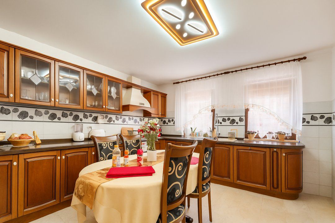 Vila de excepție – Snagov – eleganță, rafinament și durabilitate – fotografia 7 din 19