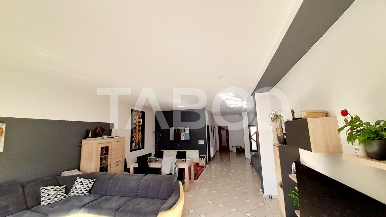 Pensiune si casa in centrul Sibiului cu business functional – fotografia 3 din 9